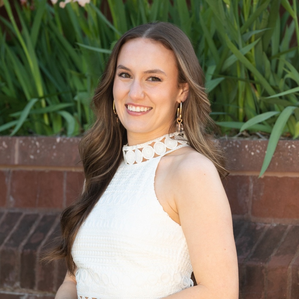 Meet your Posher, Halie